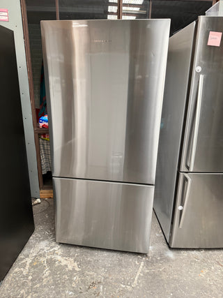Fisher & Paykel Series 5 494L Bottom Mount Refrigerator Stainless Steel LEFT Hinge RF522BLPX6 [Factory Second] - DMS Appliances