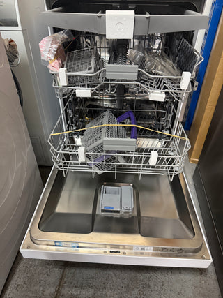 Beko Freestanding Dishwasher 16 Place White BDFB1630W [Factory Second]