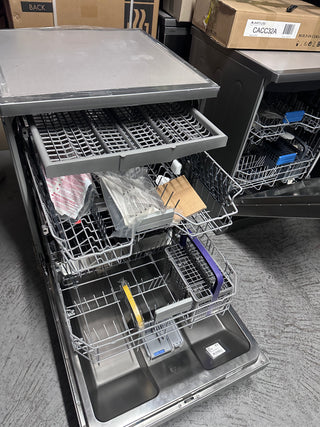 *Current Model - Made in Europe* Beko BDFB1630X 16 Place Setting Freestanding Dishwasher (Platinum Steel) [Carton Damaged]