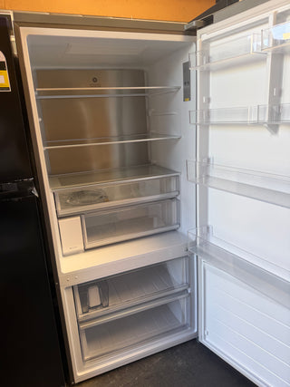 *Current Model* Fisher & Paykel Series 5 515L Bottom Mount Fridge with Ice and Water Stainless Steel RF505BRNUX1 [Factory Second]