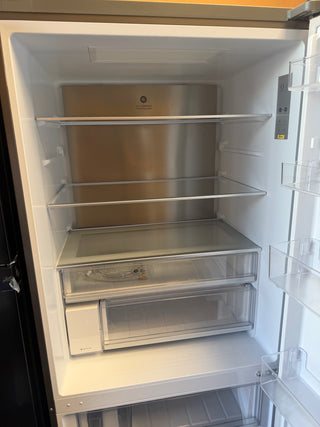*Current Model* Fisher & Paykel Series 5 515L Bottom Mount Fridge with Ice and Water Stainless Steel RF505BRNUX1 [Factory Second]