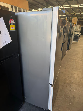 *Current Model* Fisher & Paykel Series 5 515L Bottom Mount Fridge with Ice and Water Stainless Steel RF505BRNUX1 [Factory Second]