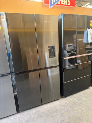 Fisher & Paykel Series 7 538L Quad Door Refrigerator with Ice and Water Black Stainless Steel RF605QNUVB1 [Factory Second]