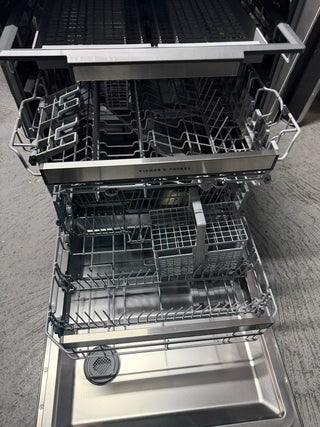 *Current Model* Fisher & Paykel Series 7 Contemporary Freestanding DW60FC4B2 Dishwasher Black Steel [Factory Second] NO DAMAGE ON FRONT