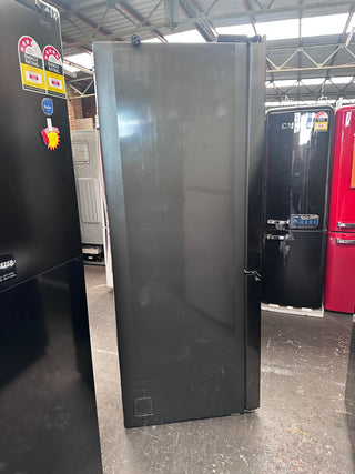 *Current Model* Fisher & Paykel Series 7 690L Quad Door Refrigerator with Ice and Water Black Stainless Steel RF730QNUVB1 [Factory Second]