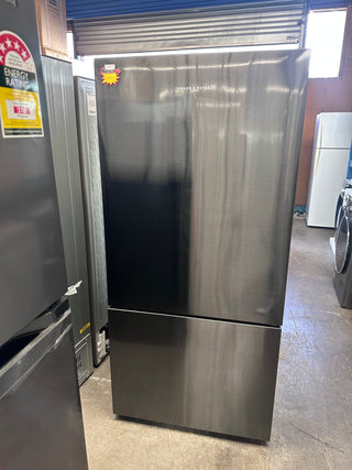 *Current Model* Fisher & Paykel Series 5 494L Bottom Mount Refrigerator Black Stainless Steel RF522BRPB6 [Factory Second]