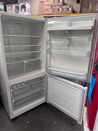 Westinghouse 510L Bottom Mount Fridge [Refurbished]