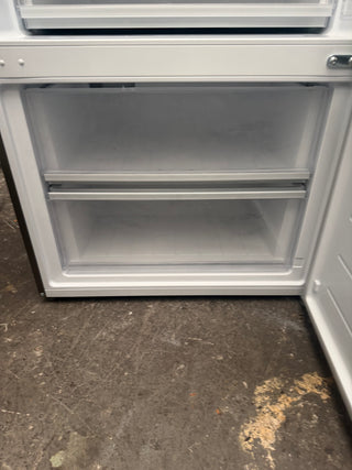 *Current Model* Fisher & Paykel Series 5 515L Bottom Mount Fridge Stainless Steel RF505BRNX1 [Factory Second]