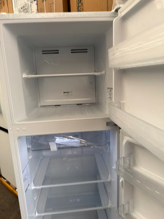 Hisense 326L Top Mount Refrigerator White [Factory Second]
