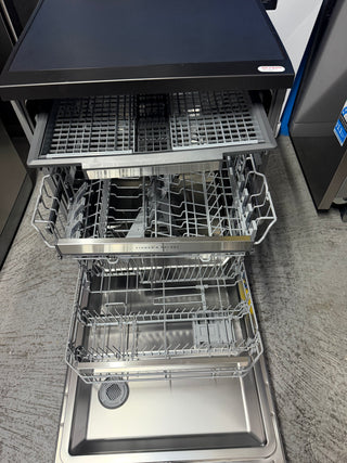 *Current Model* Fisher & Paykel Series 7 Contemporary Freestanding Dishwasher Black Steel DW60FC4B2 [Factory Second]