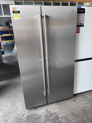 Electrolux 700L Stainless Steel Side by Side Refrigerator [Refurbished]