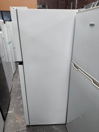 Hisense 422L Top Mount Frost Free Fridge [Refurbished]
