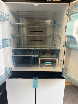 *Current Model* Hitachi 569L RWB640VT0X-1MGW Fridge with Non-Plumbed Ice Maker - Glass Matte White [Carton Damage ] NO DAMAGE ON FRONT