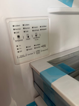 *Current Model* Hitachi 569L RWB640VT0X-1MGW Fridge with Non-Plumbed Ice Maker - Glass Matte White [Carton Damage ] NO DAMAGE ON FRONT