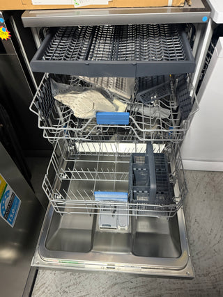*Current Model - Made in Europe* Beko BDFB1630X 16 Place Setting Freestanding Dishwasher (Platinum Steel) [Factory Second]