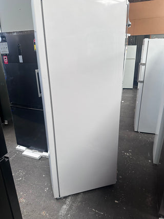 *Made in Europe* Beko 404L Frost Free Upright Freezer BVF404W  [Carton Damage - 12 Months Warranty ]