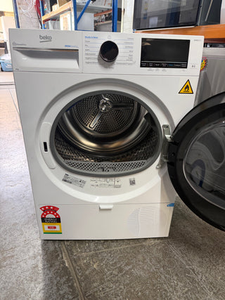 *Currrent Model *Beko 8kg Heat Pump Dryer with Steam and Wi-Fi BDPB803SW [Factory Second] ]