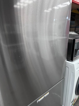 * Current Model * Fisher &Paykel Series 5 494L Stainless Steel Bottom Mount Refrigerator RF522BRPX6 [Factory Second]