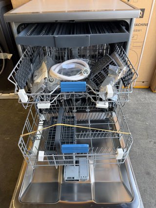 *Current Model - Made in Europe* Beko BDFB1630X 16 Place Setting Freestanding Dishwasher (Platinum Steel) [Factory Second]