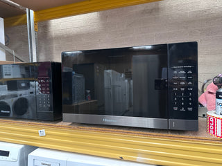Hisense Black Mirror 1100W Smart Cooking Solo Inverter Microwave - 42L [Factory Second]