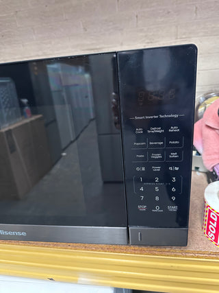 Hisense Black Mirror 1100W Smart Cooking Solo Inverter Microwave - 42L [Factory Second]