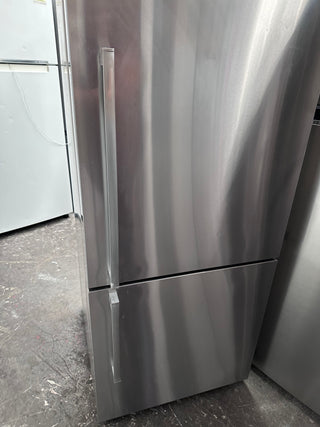 Fisher & Paykel 403L Bottom Mount Fridge [Refurbished]