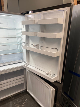 Fisher & Paykel Series 5 494L Bottom Mount Refrigerator Black Stainless Steel RF522BRPB6 [Factory Second]