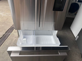 * Current Model * Fisher & Paykel Series 7 487L French Door Refrigerator with Ice and Water Stainless Steel RF522ADUX5 [Factory Second]]