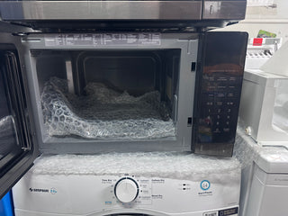 Hisense Black Mirror 1100W Smart Cooking Solo Inverter Microwave - 42L [Factory Second]