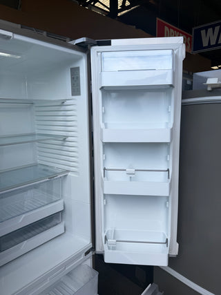 *Current Model* Fisher & Paykel 569L Freestanding French Door Fridge RF610ANUX5 [Factory Second]