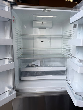 *Current Model* Fisher & Paykel 569L Freestanding French Door Fridge RF610ANUX5 [Factory Second]