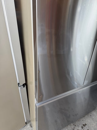 *Current Model* Fisher & Paykel 569L Freestanding French Door Fridge RF610ANUX5 [Factory Second]
