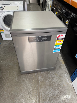 *Current Model* Beko BDFB1630X 16 Place Setting Freestanding Dishwasher (Platinum Steel) [Carton Damaged]