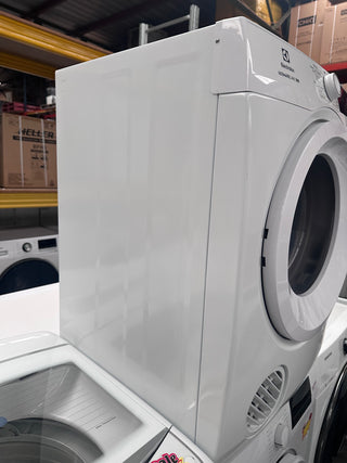 *Current Model* Electrolux 7kg Vented Dryer with SensorDry Technology [Refurbished]