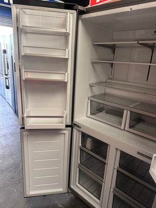 *Current Model *Fisher & Paykel Series 7 538L Quad Door Refrigerator with Ice and Water Black Stainless Steel [Factory Second 12 Month Warranty] ]