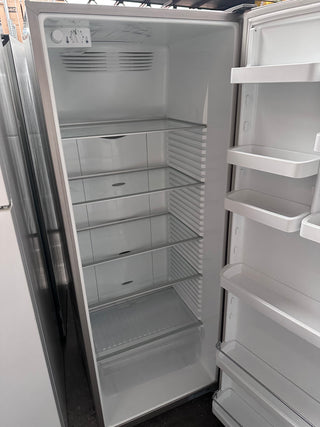 Fisher & Paykel 451L Upright Fridge [Refurbished]