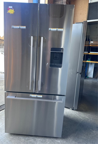 * Current Model * Fisher & Paykel Series 7 487L French Door Refrigerator with Ice and Water Stainless Steel RF522ADUX5 [Factory Second]