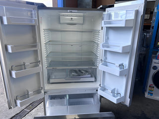 * Current Model * Fisher & Paykel Series 7 487L French Door Refrigerator with Ice and Water Stainless Steel RF522ADUX5 [Factory Second]