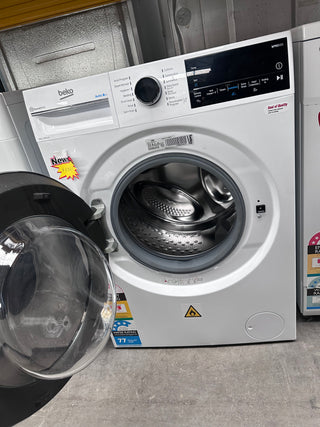 Beko 9kg Autodose WiFi Connected Washing Machine with Steam BFLB904ADW [Factory Second]