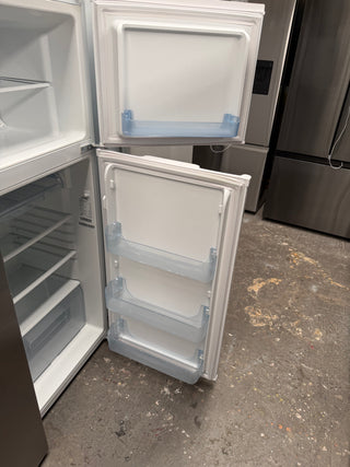 Hisense 222L Top Mount Fridge [Refurbished] - DMS Appliances
