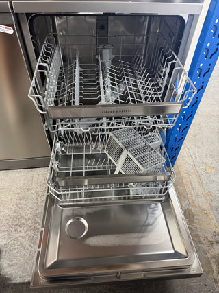 *Current Model* Fisher & Paykel Series 5 Contemporary Freestanding Dishwasher Stainless Steel DW60FC1X3 [Factory Second]] - DMS Appliances