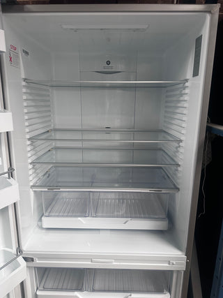 * Current Model * Fisher &Paykel Series 5 494L Stainless Steel Bottom Mount Refrigerator RF522BRPX6 - Left Hinge -  [Factory Second]