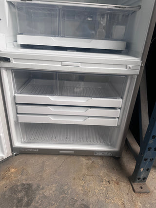 * Current Model * Fisher &Paykel Series 5 494L Stainless Steel Bottom Mount Refrigerator RF522BRPX6 - Left Hinge -  [Factory Second]