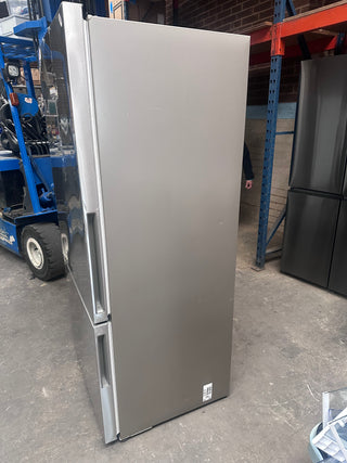 * Current Model * Fisher &Paykel Series 5 494L Stainless Steel Bottom Mount Refrigerator RF522BRPX6 - Left Hinge -  [Factory Second]