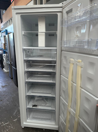 *Made in Europe* Beko 404L Frost Free Upright Freezer BVF404W   NEW [Carton Damage - 12 Months Warranty ]