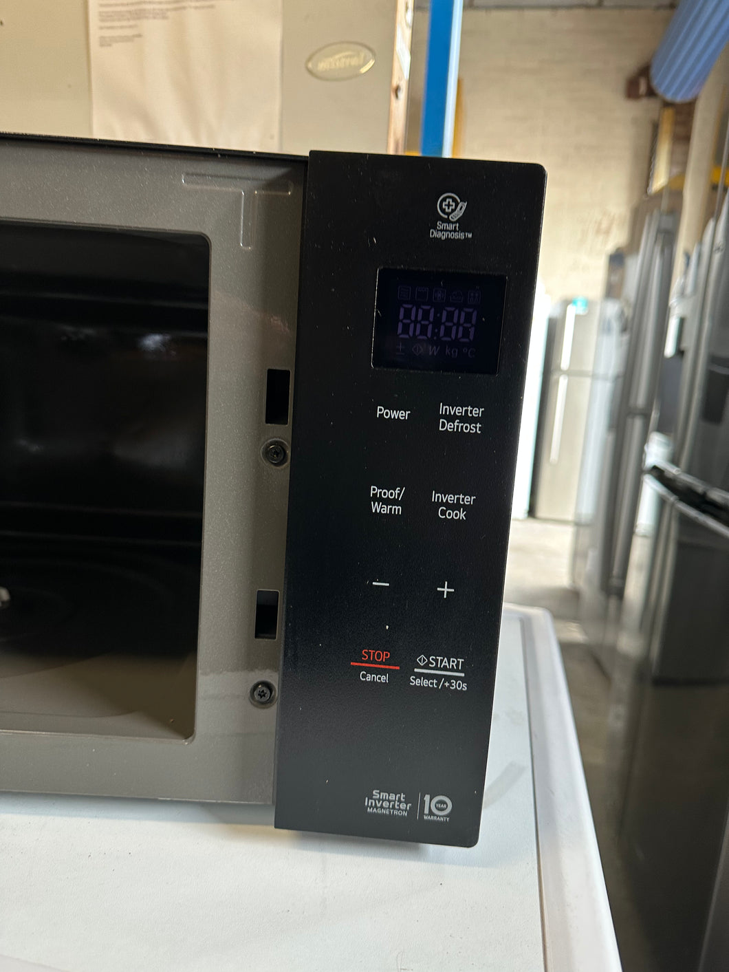 Lg neochef 23l smart inverter microwave oven deals