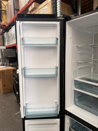 *Current Model* Hitachi 638L RWB640VT0XMGW Fridge with Non-Plumbed Ice Maker - Glass Matte White [Factory Second]