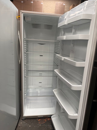Fisher & Paykel 451L Upright Fridge [Refurbished]