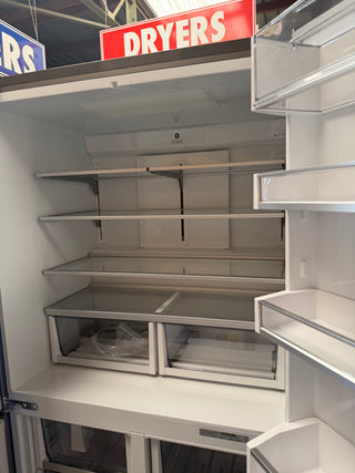 Fisher & Paykel Series 7 538L Quad Door Refrigerator with Ice and Water Black Stainless Steel RF605QNUVB1 [Factory Second]