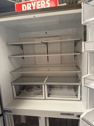 Fisher & Paykel Series 7 538L Quad Door Refrigerator with Ice and Water Black Stainless Steel RF605QNUVB1 [Factory Second]